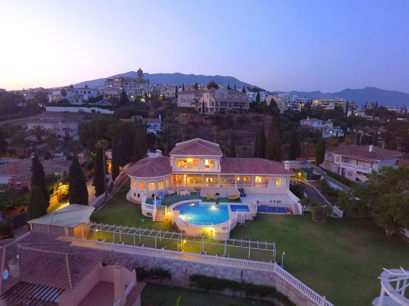 Detached Villa in Mijas, Costa del Sol – 8 beds – 3800000 €