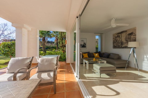 Ground Floor Apartment in Casares, Costa del Sol – 2 beds – 395000 € - photo 11 of 38