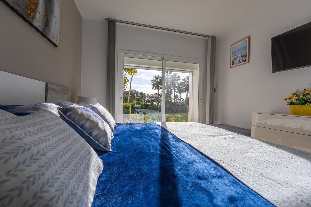 Ground Floor Apartment in Casares, Costa del Sol – 2 beds – 395000 € - photo 26 of 38
