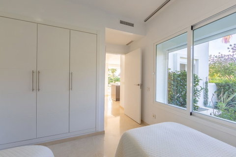 Ground Floor Apartment in Casares, Costa del Sol – 2 beds – 395000 € - photo 32 of 38