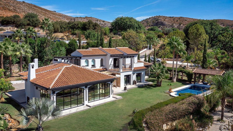 Finca – Cortijo in Torremolinos, Costa del Sol – 4 beds – 2000000 €
