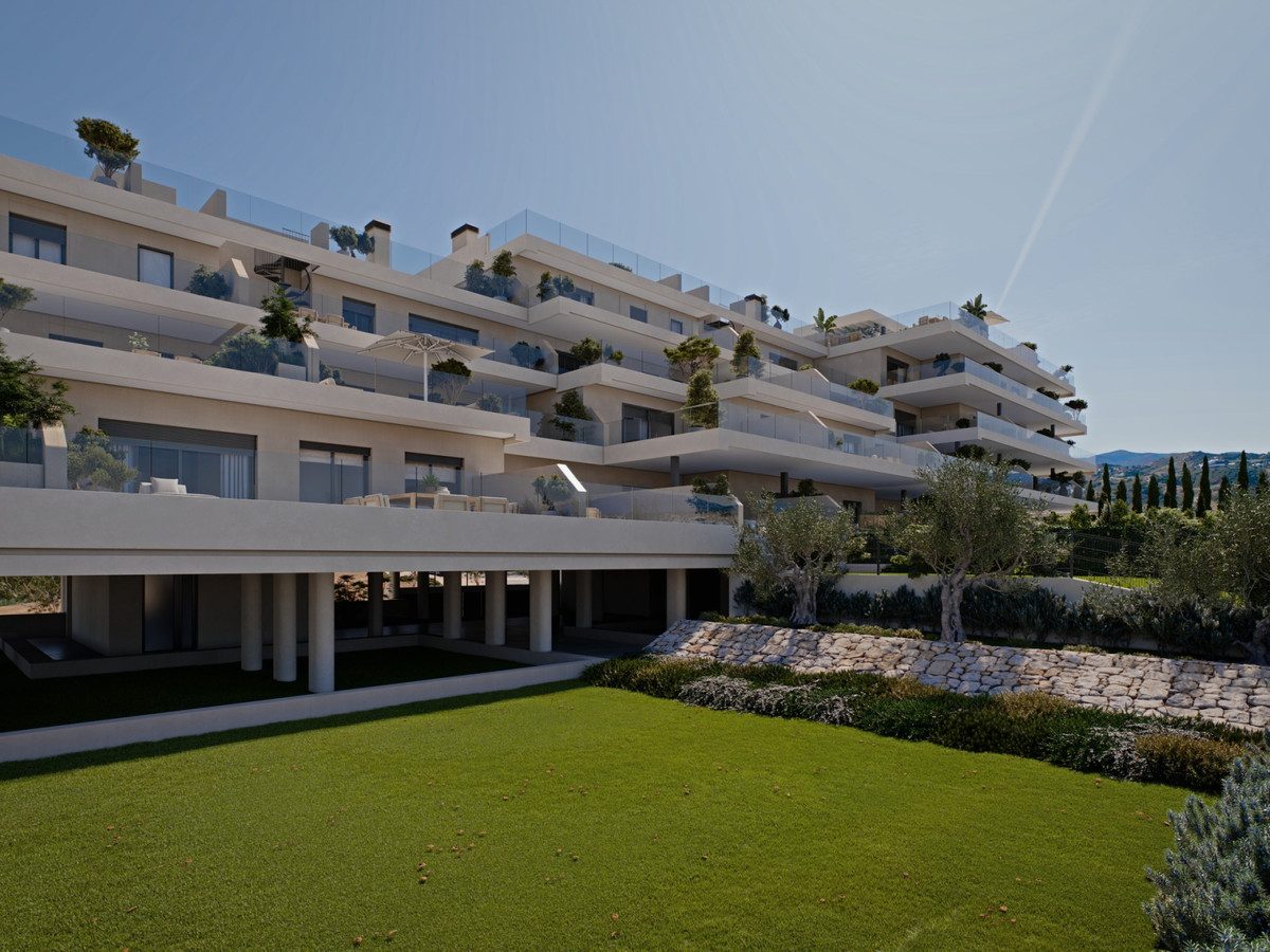 Middle Floor Apartment in Estepona, Costa del Sol – 2 beds – 600000 € - photo 27 of 27