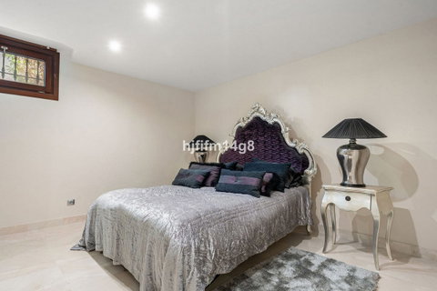 Detached Villa in Marbella, Costa del Sol – 6 beds – 2200000 € - photo 26 of 34