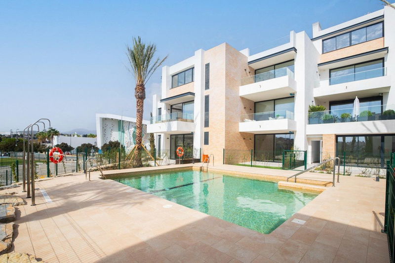 Penthouse in Estepona, Costa del Sol – 2 beds – 510000 €