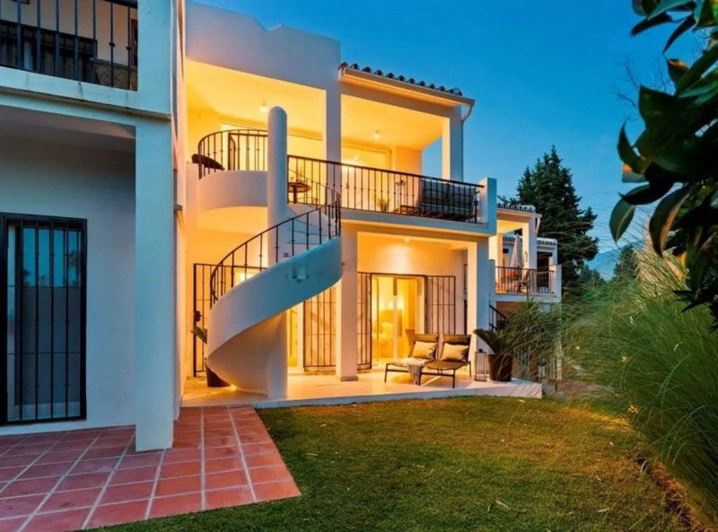 Townhouse in Marbella, Costa del Sol – 4 beds – 899000 €