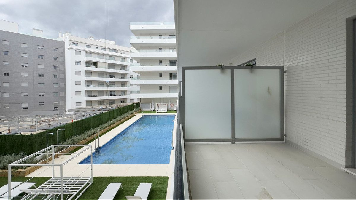 Middle Floor Apartment in Marbella, Costa del Sol – 3 beds – 430000 € - photo 9 of 36