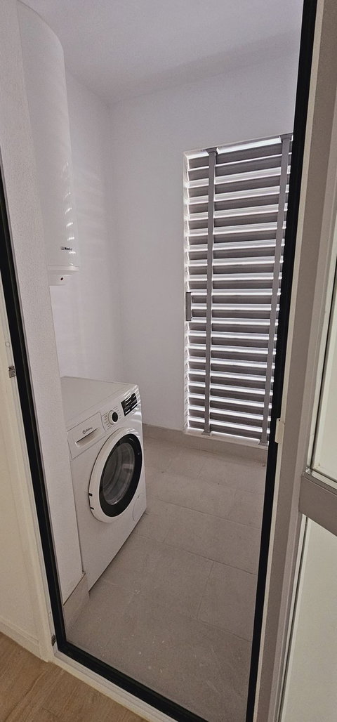 Middle Floor Apartment in Marbella, Costa del Sol – 3 beds – 430000 € - photo 26 of 36