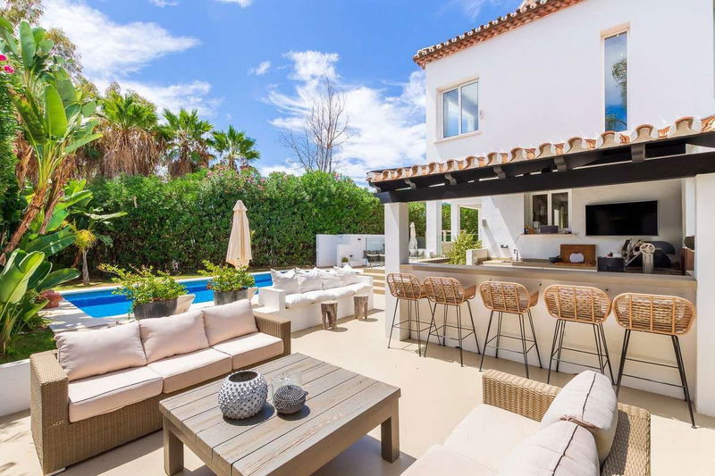 Detached Villa in Marbella, Costa del Sol – 4 beds – 2350000 €