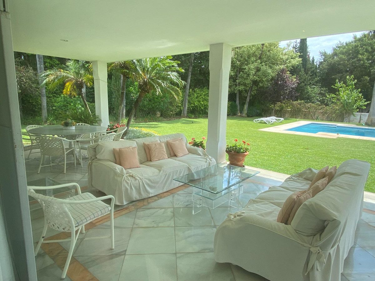 Detached Villa in Marbella, Costa del Sol – 8 beds – 6000000 € - photo 5 of 50