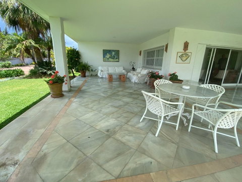 Detached Villa in Marbella, Costa del Sol – 8 beds – 6000000 € - photo 8 of 50