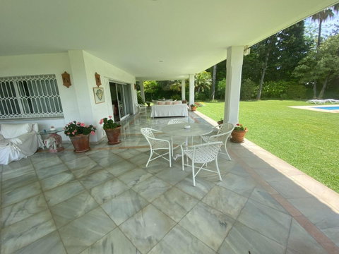 Detached Villa in Marbella, Costa del Sol – 8 beds – 6000000 € - photo 10 of 50