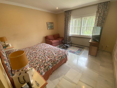 Detached Villa in Marbella, Costa del Sol – 8 beds – 6000000 € - photo 27 of 50