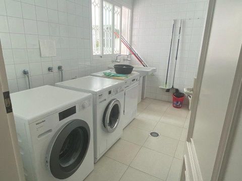 Detached Villa in Marbella, Costa del Sol – 8 beds – 6000000 € - photo 47 of 50