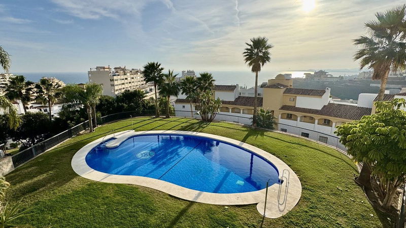 Middle Floor Apartment in Benalmadena, Costa del Sol – 2 beds – 320000 €