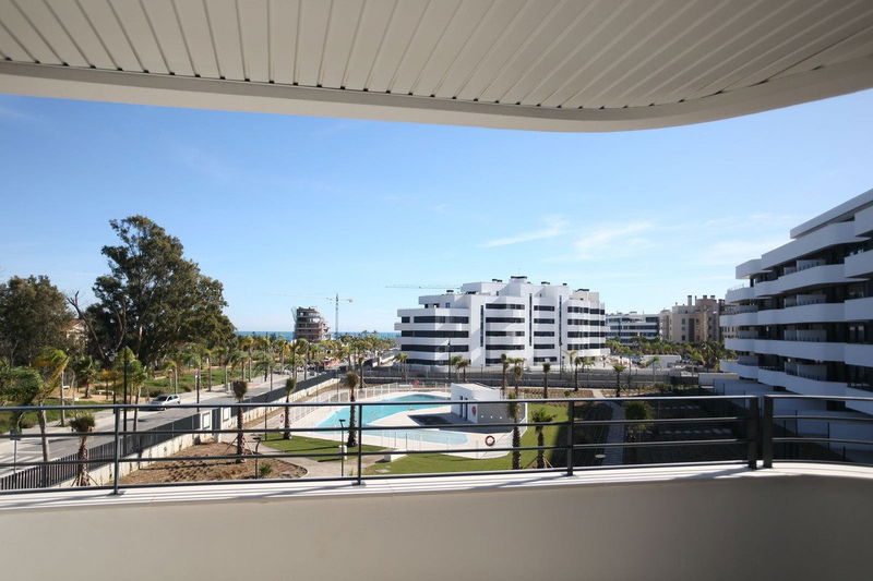 Middle Floor Apartment in Torremolinos, Costa del Sol – 2 beds – 695000 €