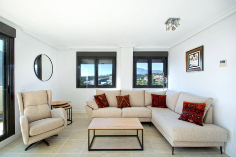 Penthouse in Torremolinos, Costa del Sol – 2 beds – 495000 € - photo 7 of 28