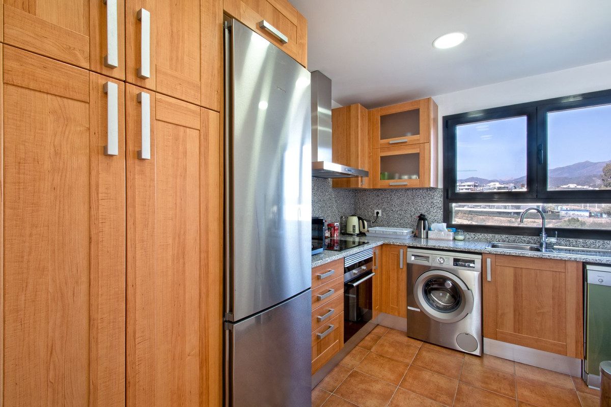 Penthouse in Torremolinos, Costa del Sol – 2 beds – 495000 € - photo 11 of 28