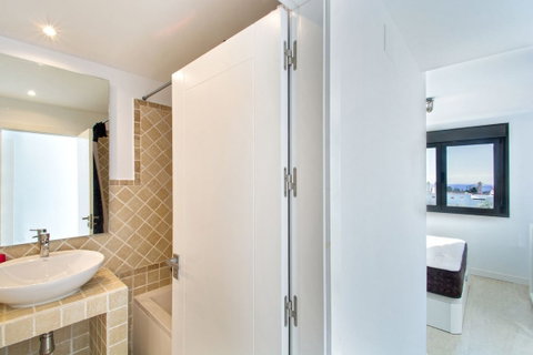Penthouse in Torremolinos, Costa del Sol – 2 beds – 495000 € - photo 14 of 28