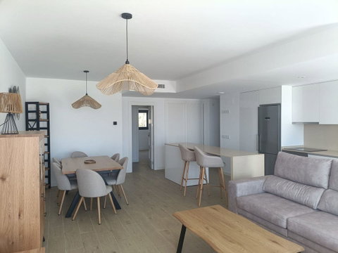 Middle Floor Apartment in Estepona, Costa del Sol – 3 beds – 499000 € - photo 2 of 34