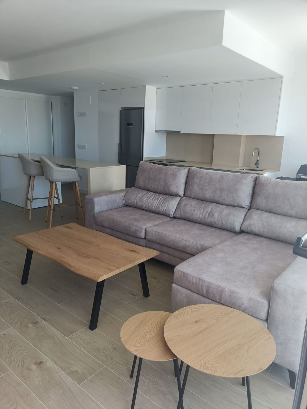 Middle Floor Apartment in Estepona, Costa del Sol – 3 beds – 499000 € - photo 3 of 34