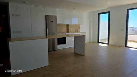 Middle Floor Apartment in Estepona, Costa del Sol – 3 beds – 499000 € - photo 9 of 34