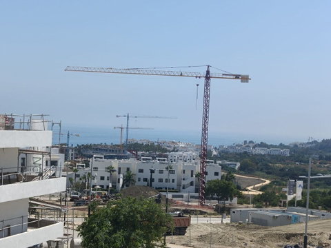 Middle Floor Apartment in Estepona, Costa del Sol – 3 beds – 499000 € - photo 14 of 34