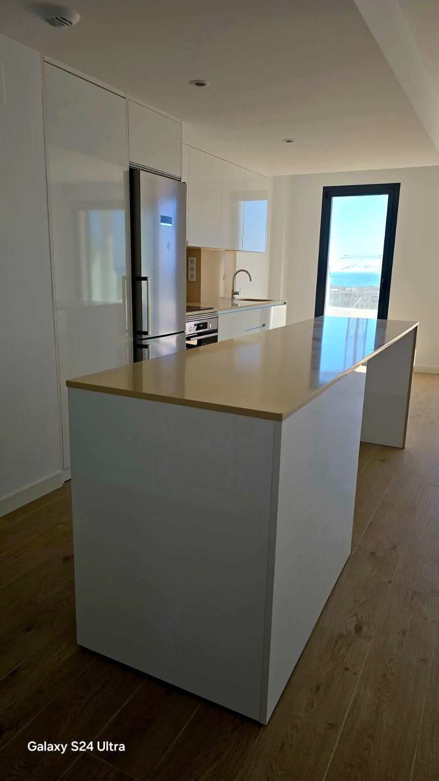 Middle Floor Apartment in Estepona, Costa del Sol – 3 beds – 499000 € - photo 17 of 34