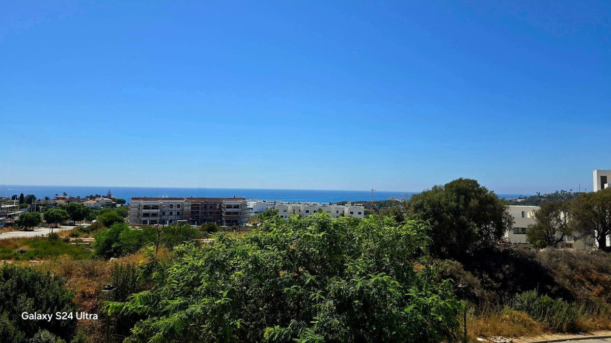 Middle Floor Apartment in Estepona, Costa del Sol – 3 beds – 499000 € - photo 34 of 34