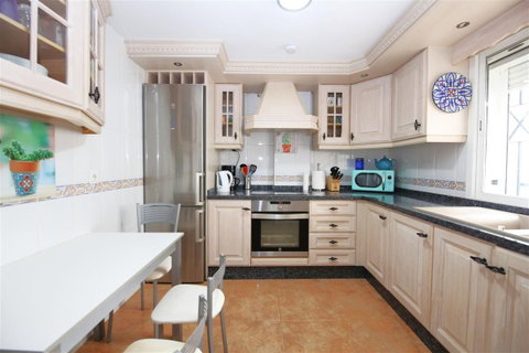 Penthouse in Estepona, Costa del Sol – 3 beds – 450000 € - photo 3 of 24