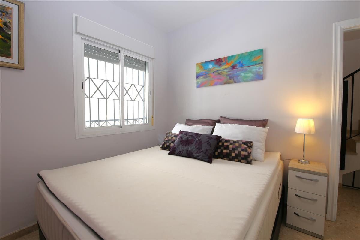 Penthouse in Estepona, Costa del Sol – 3 beds – 450000 € - photo 17 of 24