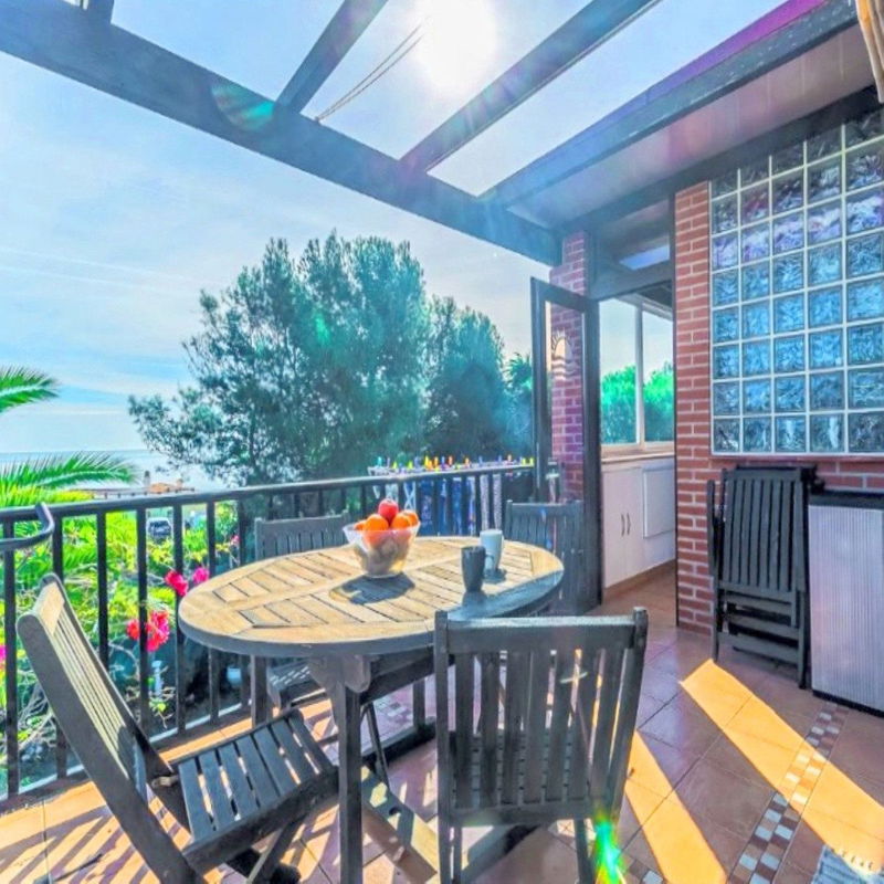 Middle Floor Apartment in Estepona, Costa del Sol – 2 beds – 259000 €