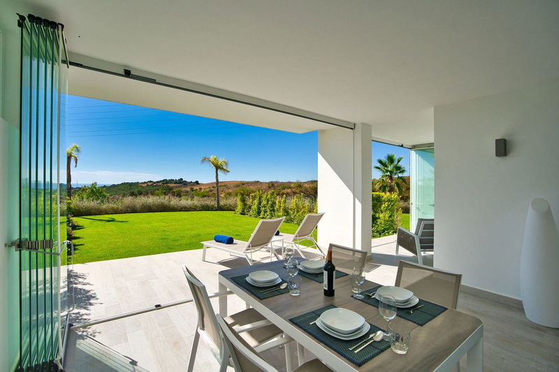 Ground Floor Apartment in Estepona, Costa del Sol – 2 beds – 559000 €