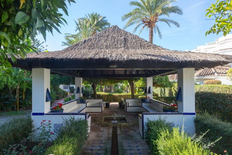 Middle Floor Apartment in Marbella, Costa del Sol – 2 beds – 395000 € - photo 7 of 12