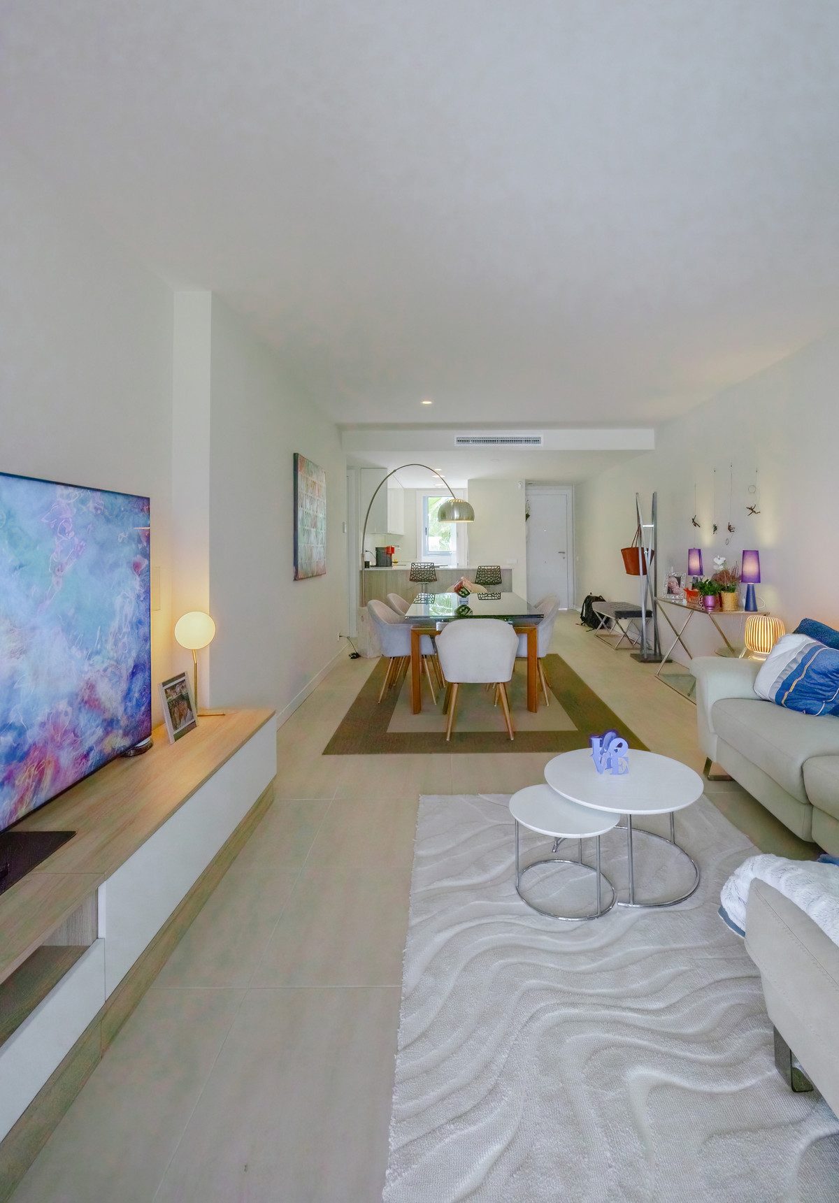 Middle Floor Apartment in Estepona, Costa del Sol – 2 beds – 515000 € - photo 29 of 50