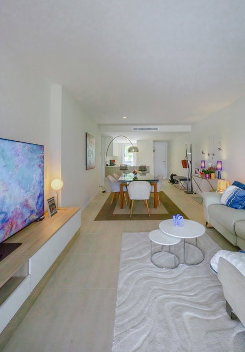 Middle Floor Apartment in Estepona, Costa del Sol – 2 beds – 515000 € - photo 29 of 50