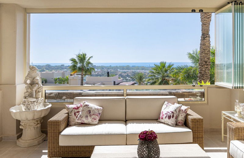 Middle Floor Apartment in Estepona, Costa del Sol – 2 beds – 579000 €