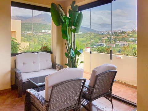 Middle Floor Apartment in Estepona, Costa del Sol – 3 beds – 499000 € - photo 17 of 52