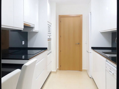 Middle Floor Apartment in Estepona, Costa del Sol – 3 beds – 499000 € - photo 22 of 52