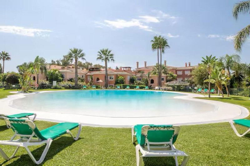 Ground Floor Apartment in Estepona, Costa del Sol – 2 beds – 539500 €