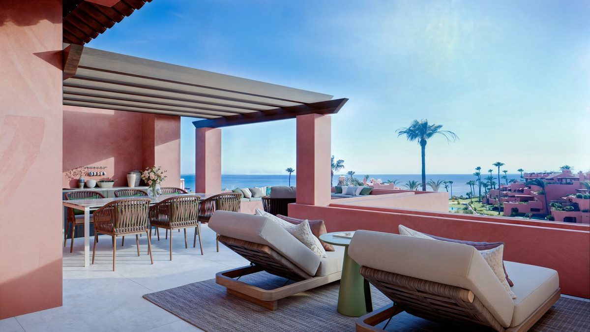 Penthouse in Estepona, Costa del Sol – 3 beds – 2995000 € - photo 1 of 13