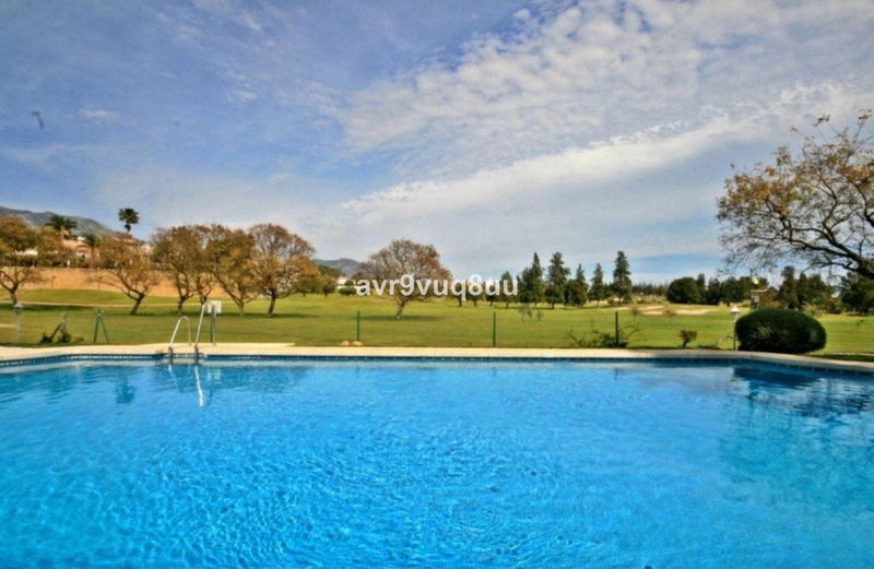 Middle Floor Apartment in Mijas, Costa del Sol – 2 beds – 295000 €