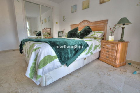 Middle Floor Apartment in Mijas, Costa del Sol – 2 beds – 295000 € - photo 10 of 20