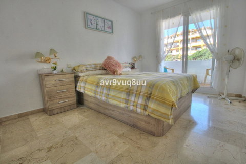 Middle Floor Apartment in Mijas, Costa del Sol – 2 beds – 295000 € - photo 12 of 20