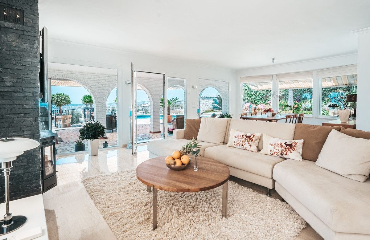 Detached Villa in Benalmadena, Costa del Sol – 4 beds – 2695000 € - photo 13 of 73