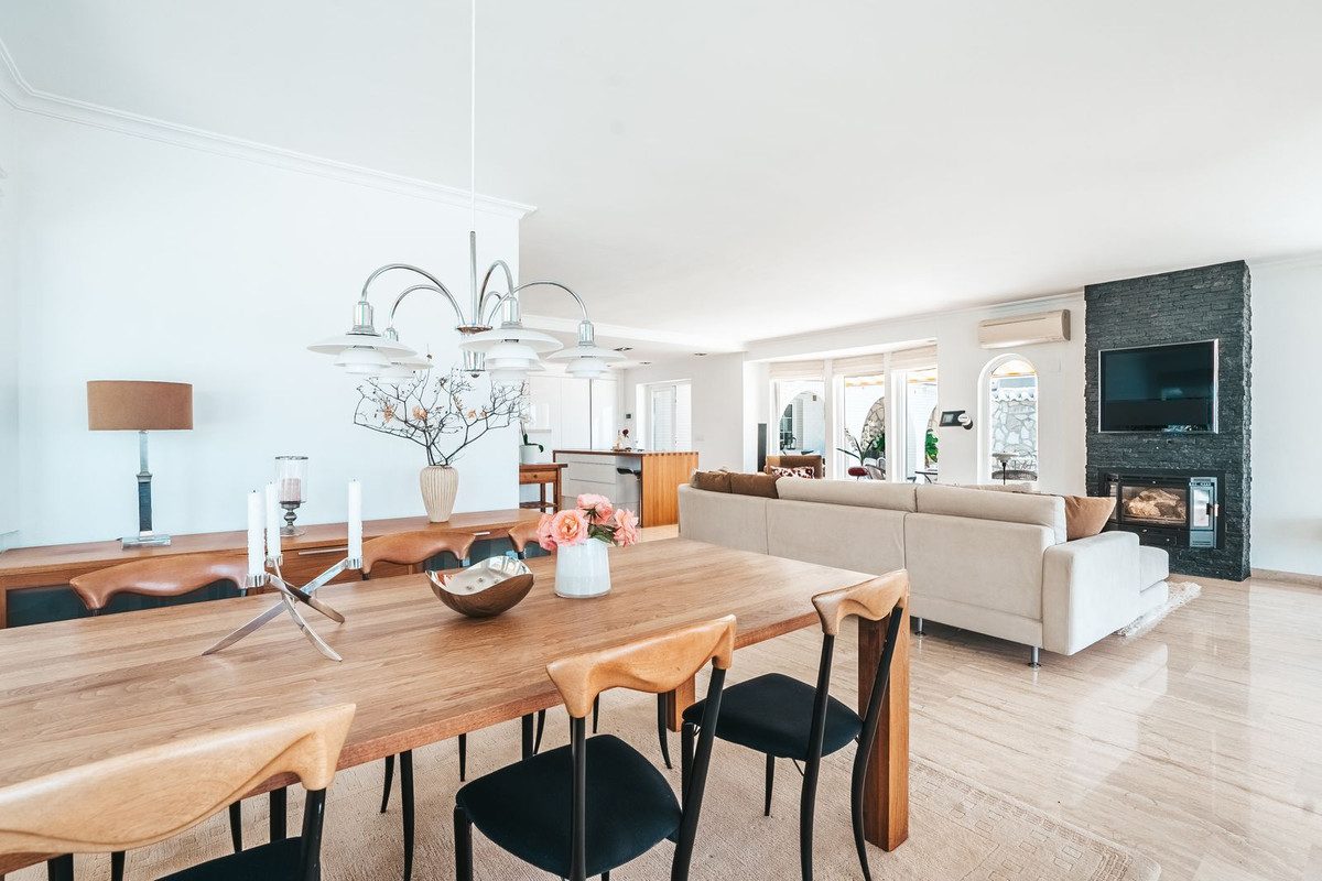 Detached Villa in Benalmadena, Costa del Sol – 4 beds – 2695000 € - photo 14 of 73