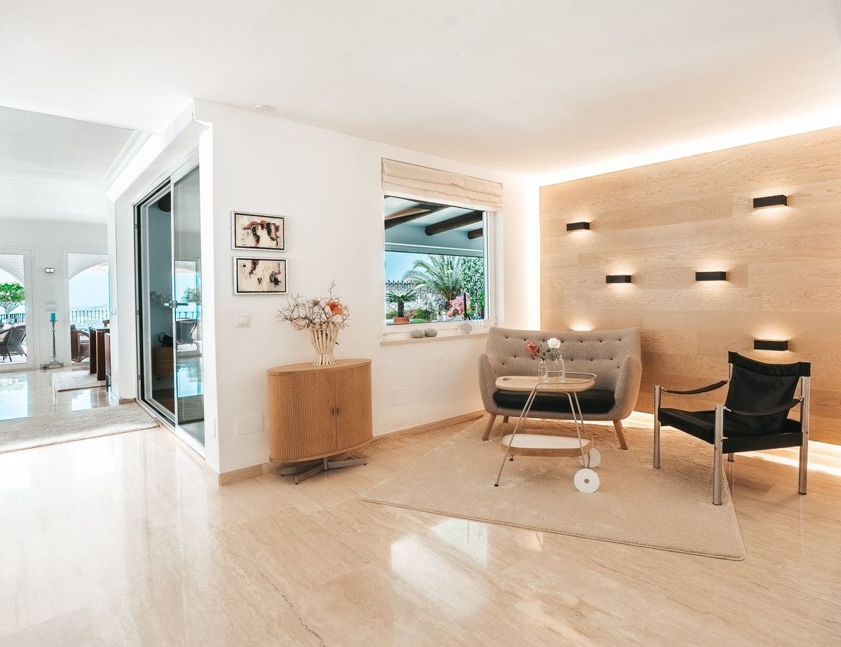 Detached Villa in Benalmadena, Costa del Sol – 4 beds – 2695000 € - photo 18 of 73