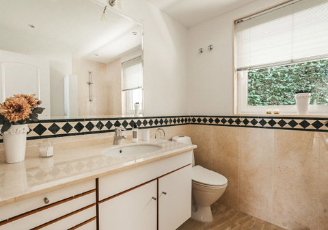 Detached Villa in Benalmadena, Costa del Sol – 4 beds – 2695000 € - photo 33 of 73