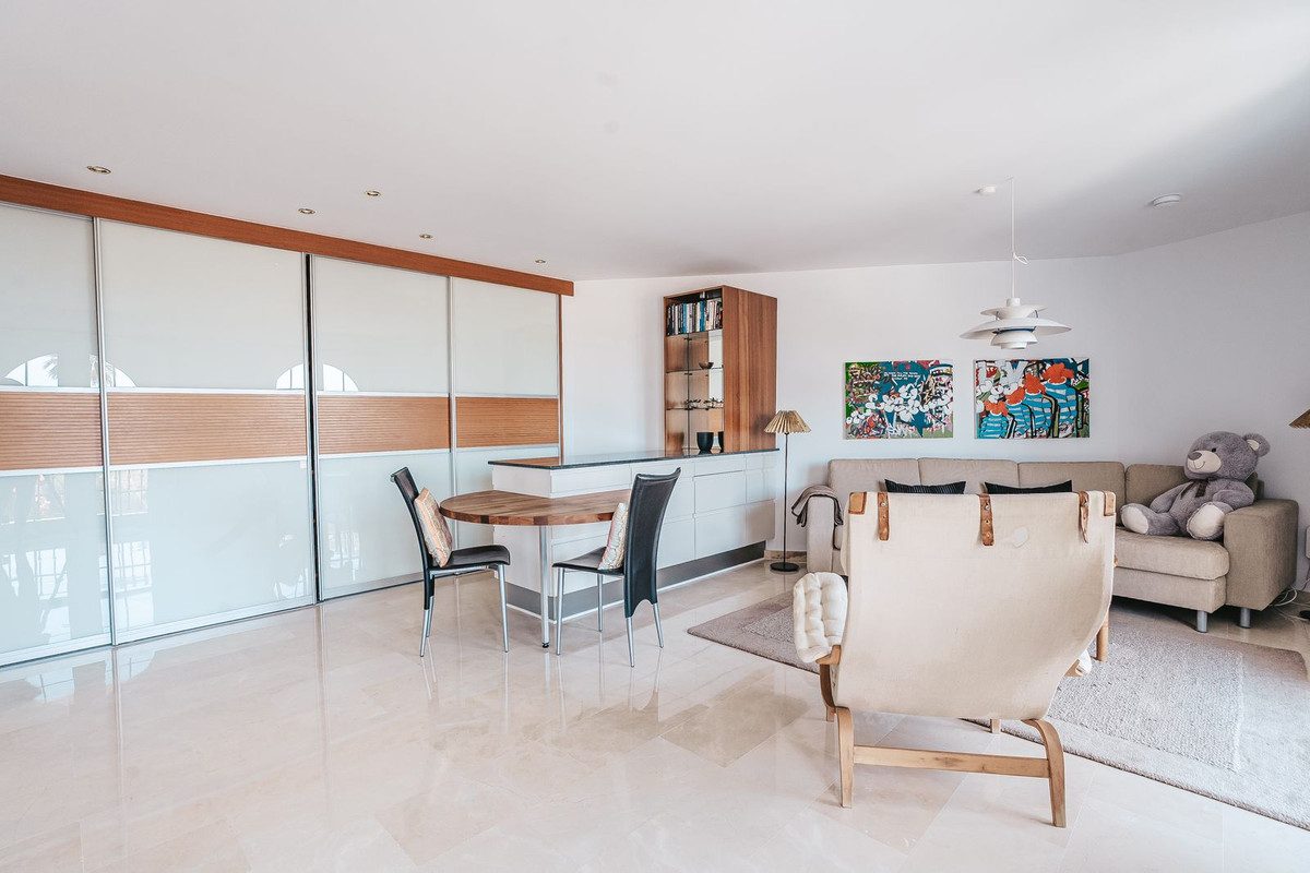 Detached Villa in Benalmadena, Costa del Sol – 4 beds – 2695000 € - photo 38 of 73