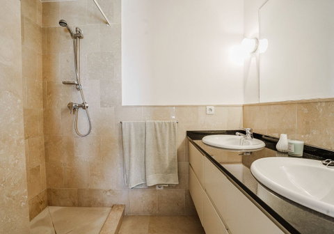 Detached Villa in Benalmadena, Costa del Sol – 4 beds – 2695000 € - photo 45 of 73