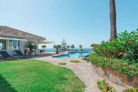 Detached Villa in Benalmadena, Costa del Sol – 4 beds – 2695000 € - photo 68 of 73